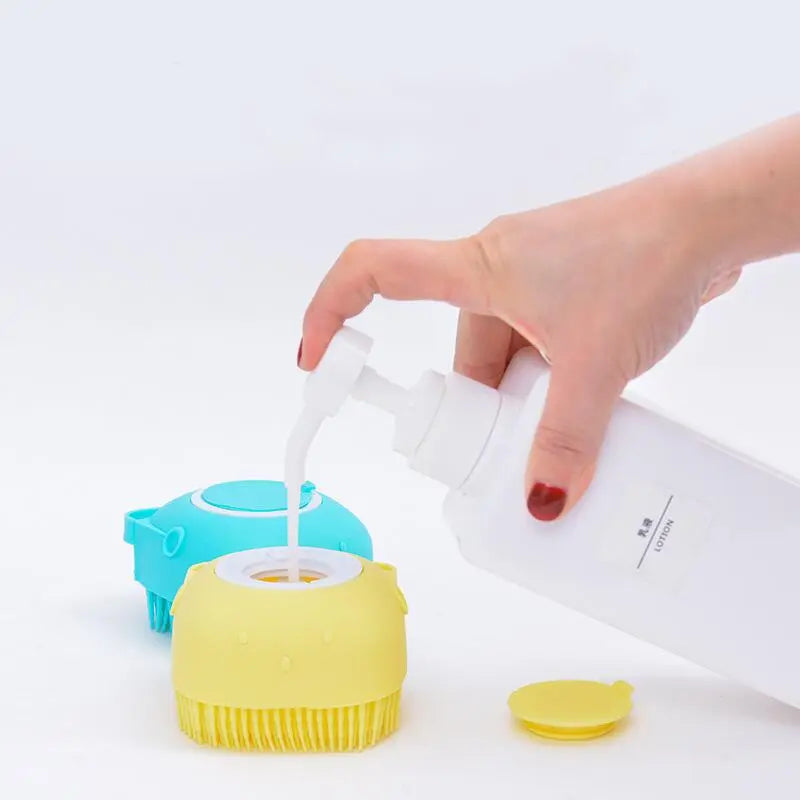 Escova de Silicone Massageadora com dispenser para Banho